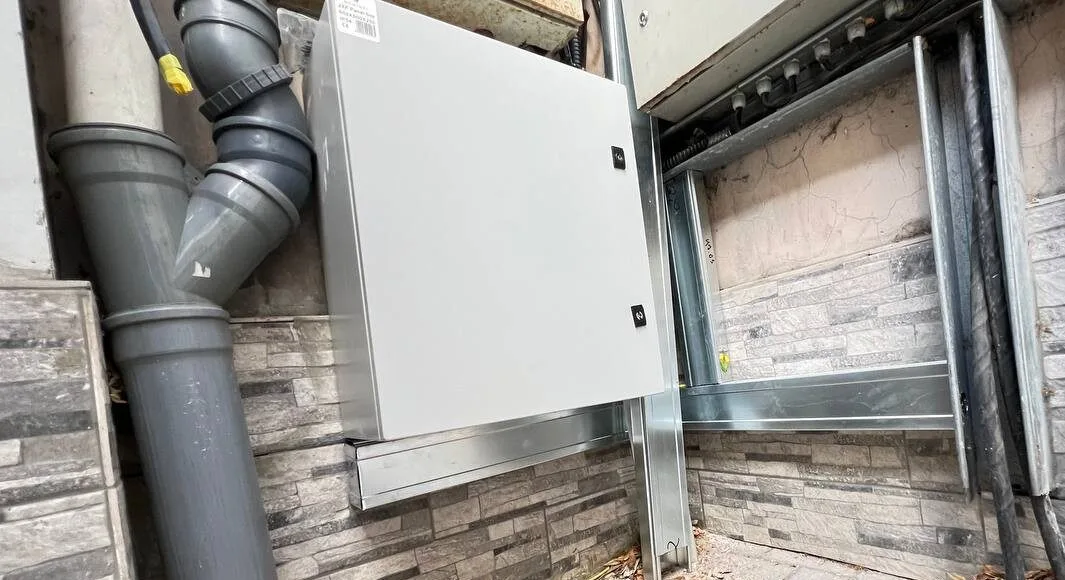 Invertor și panouri solare monitorizare în timp real stație fotovoltaică 25kW Chișinău