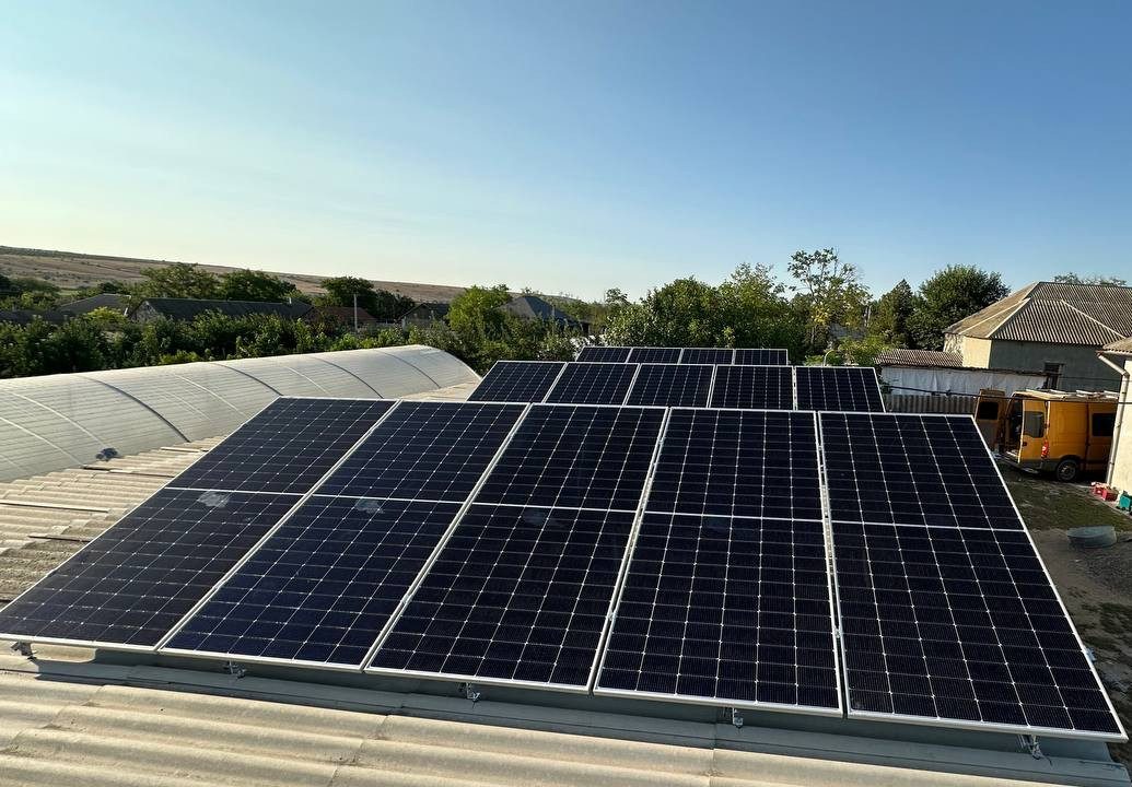 Alexandru Ioan Cuza stație fotovoltaică 8kW