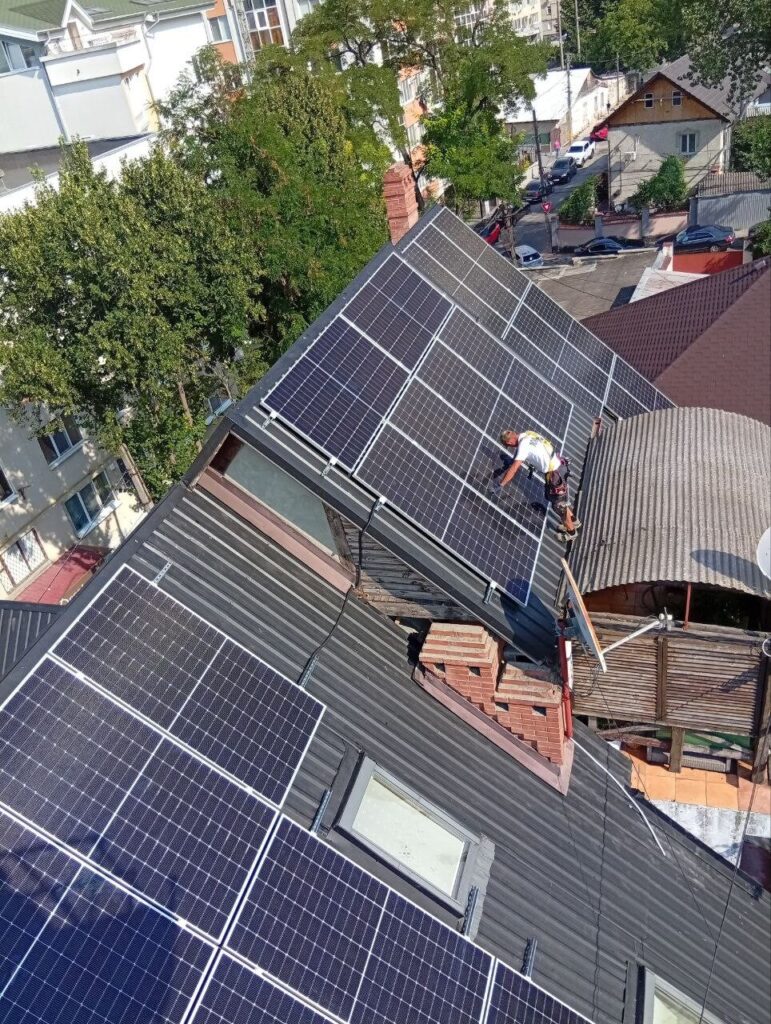 ePrime Stație fotovoltaică de 16 kW în Chișinău, str. Ion Pelivan