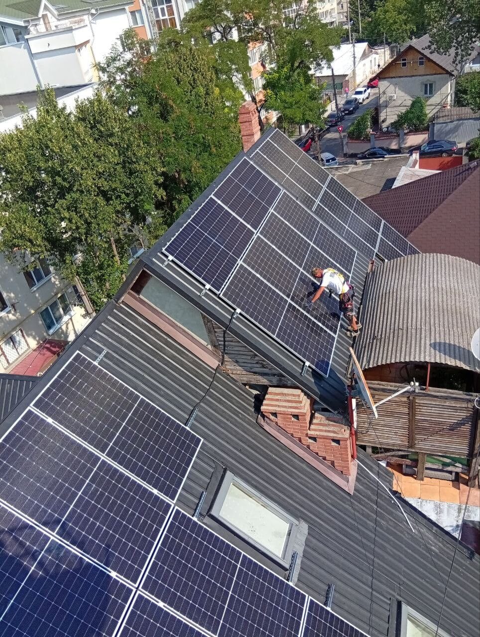 ePrime Stație fotovoltaică de 16 kW în Chișinău, str. Ion Pelivan