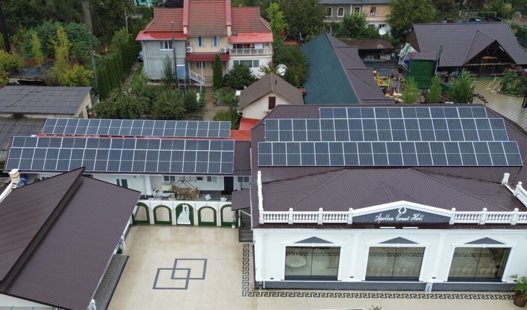 centrală fotovoltaică AMIALEX AN ePrime ePrime Проектирование и монтаж солнечных станций в Молдове. 15 инженеров в штате. 1000+ реализованных объектов. B2B и частные дома. Офис Кишинев.