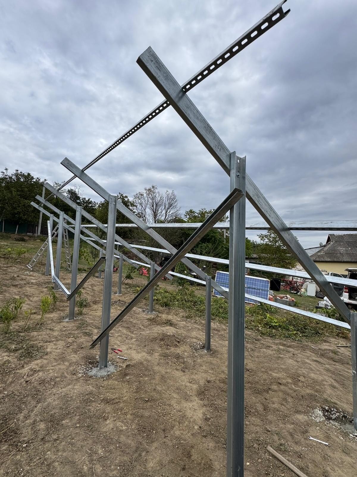 Invertor și panouri fotovoltaice 11kW, monitorizare în timp real, Vărzărești