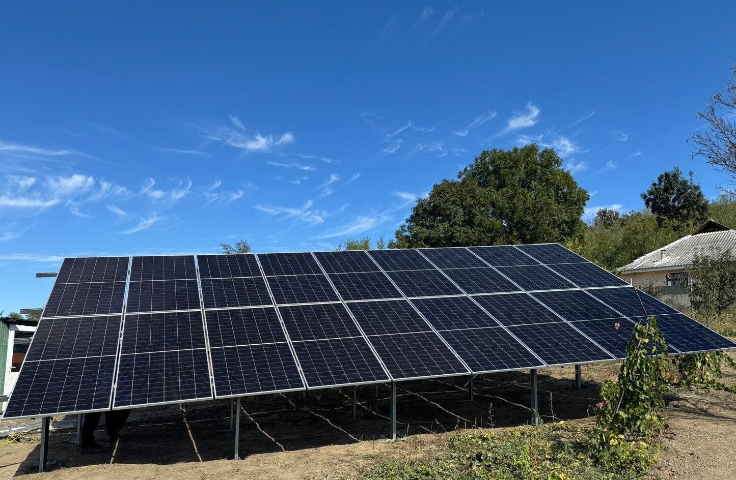 Invertor și panouri fotovoltaice 11kW, monitorizare în timp real, Vărzărești