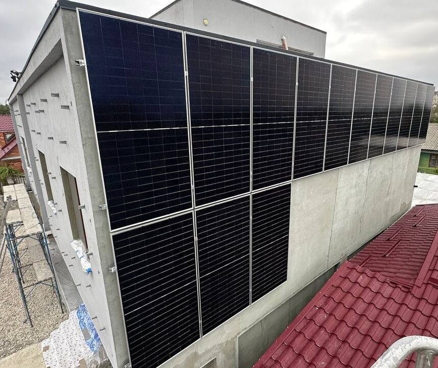 Panouri fotovoltaice și invertor performant 23kW Glodeni monitorizare în timp real