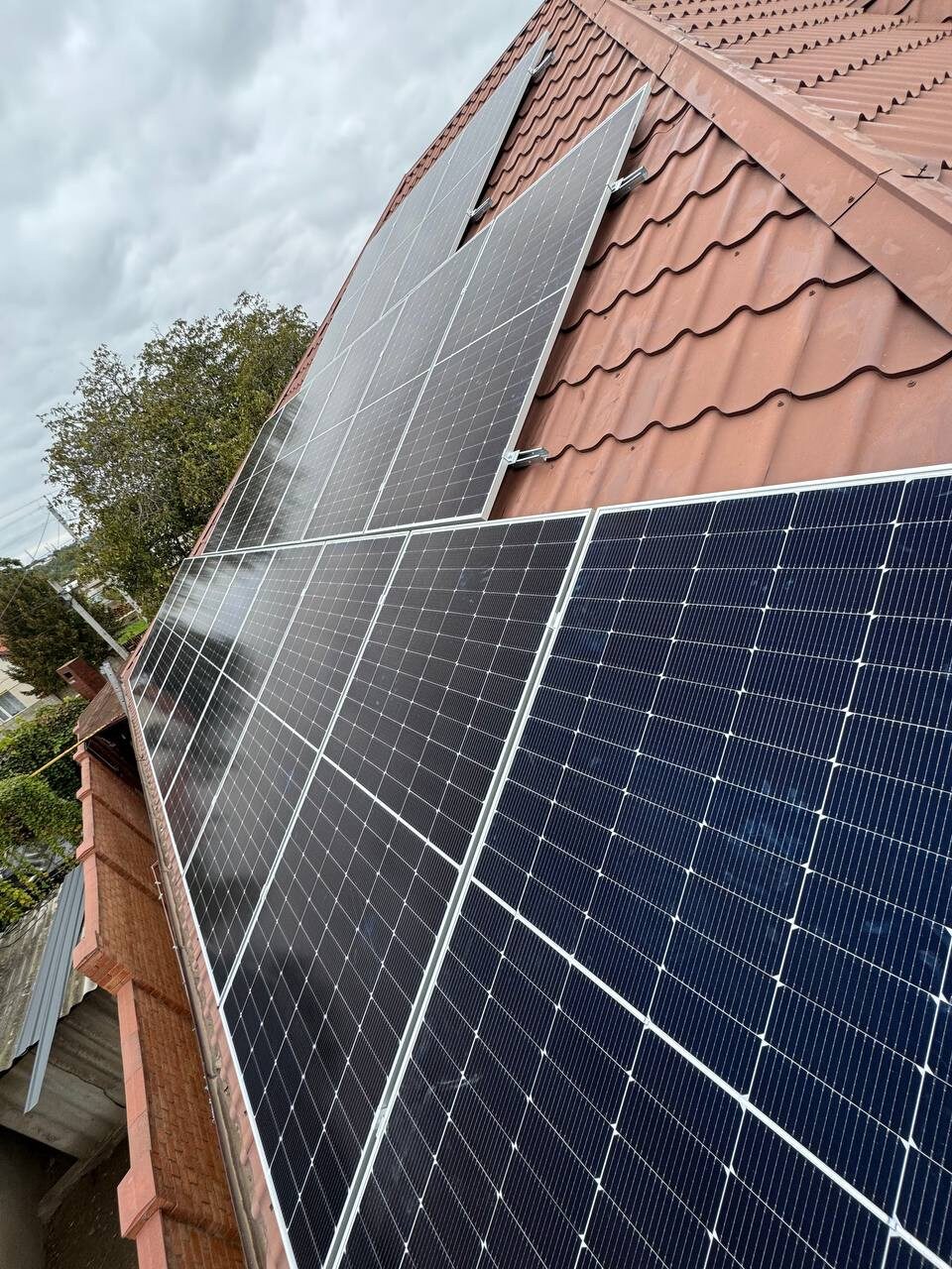 Invertor performant și panouri fotovoltaice 10kW Varnița monitorizare în timp real ePrime