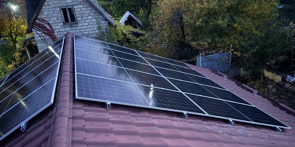 Invertor performant și panouri fotovoltaice 12kW Nimoreni monitorizare în timp real