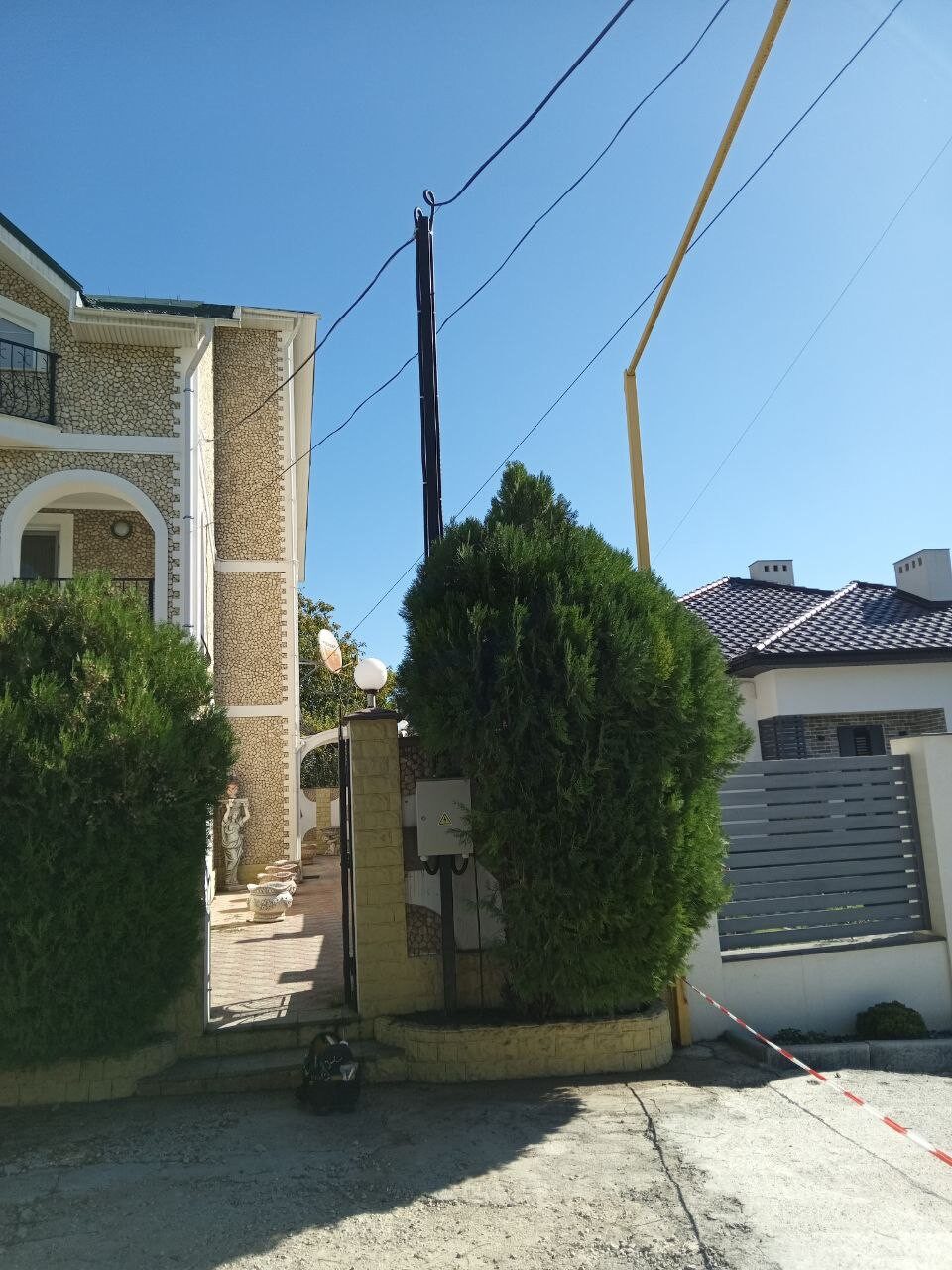 Invertor performant și panouri fotovoltaice 12kW Codru, monitorizare în timp real