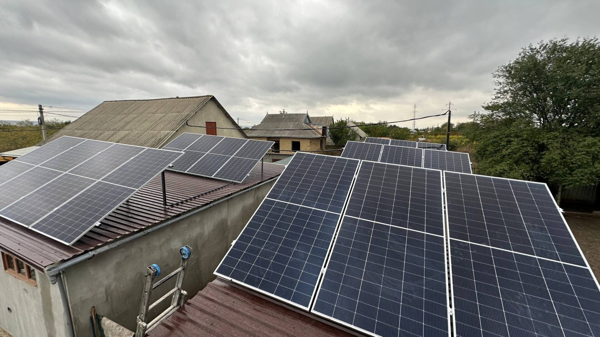 Stație fotovoltaică 12kW Gotești strada Mircea cel Bătrîn panouri solare ePrime