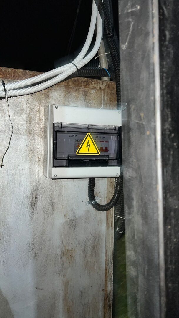 sistem-fotovoltaic-la-sol-cantemir-10kw