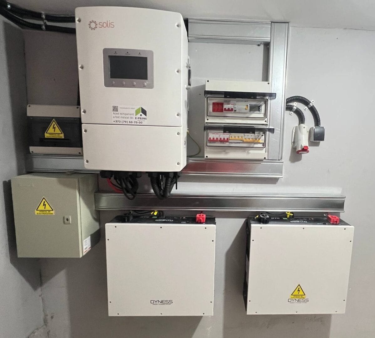 Proiect Fotovoltaic Hibrid 10kW Telenești | Montaj pe Ardezie și Țiglă | Eprime.md