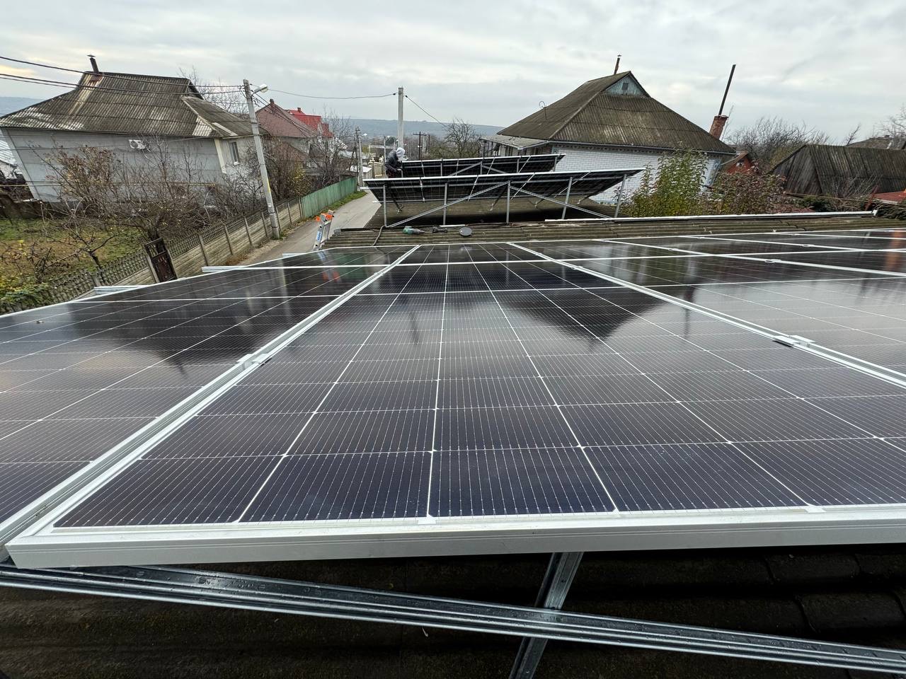 sistem-fotovoltaic-pe-ardezie-chisinau ePrime