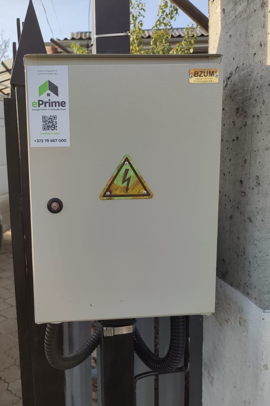 Contor electric bidirecțional și protecții pentru sistem fotovoltaic.