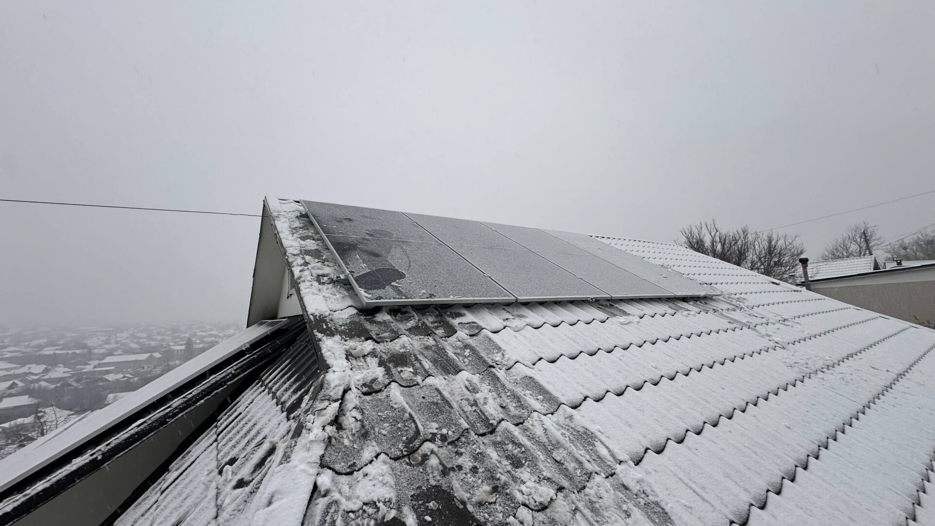 Sistem Fotovoltaic Hibrid 6.5 kW cu Stocare – Independență Energetică în Strășeni ePrime