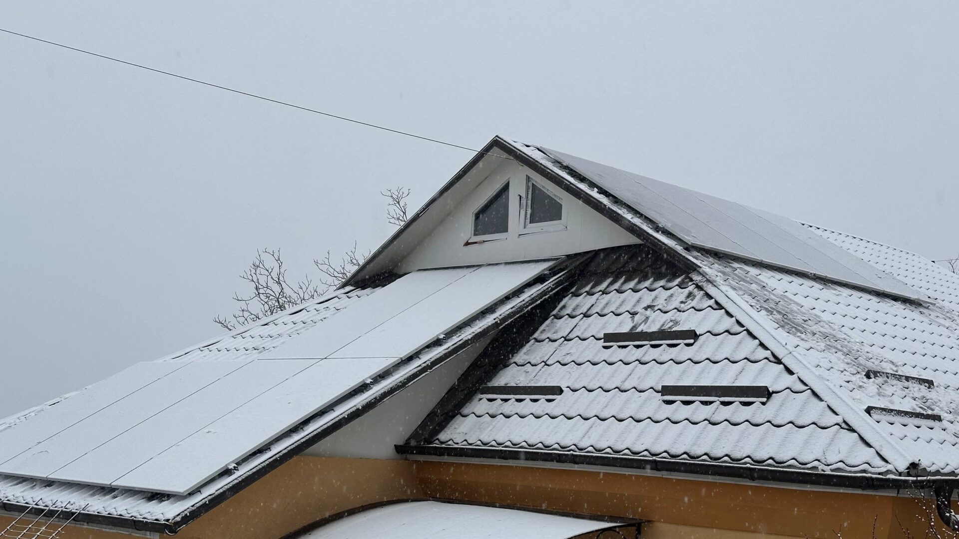 Sistem Fotovoltaic Hibrid 6.5 kW cu Stocare – Independență Energetică în Strășeni ePrime