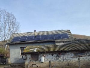 Economii Garantate la Hîncești: Sistem Fotovoltaic On-Grid 10 kW pe Acoperiș de Ardezie