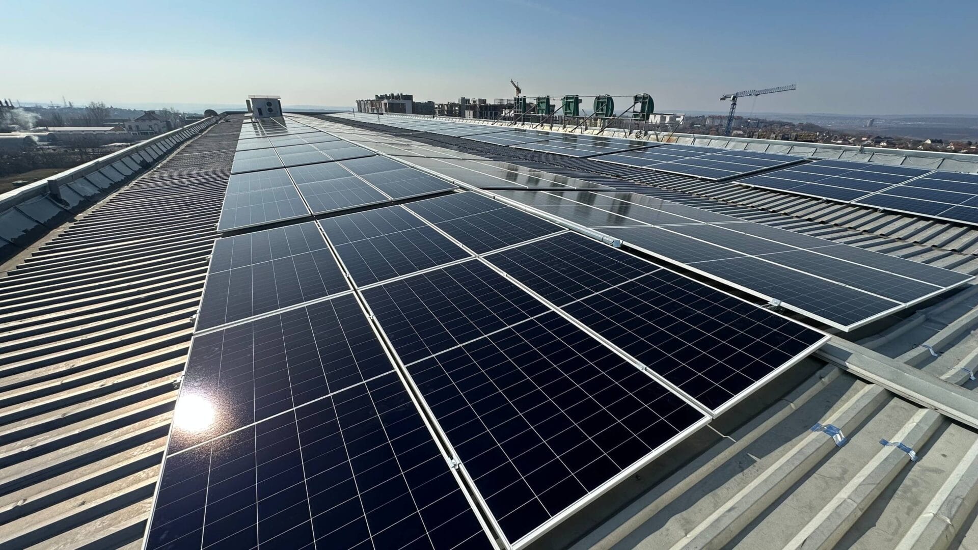 panouri fotovoltaice chisinau, statie solara 212 kw, fabrica de textile codru, panouri solare buiucani, E-Prime Moldova, instalare panouri B2B, energie verde