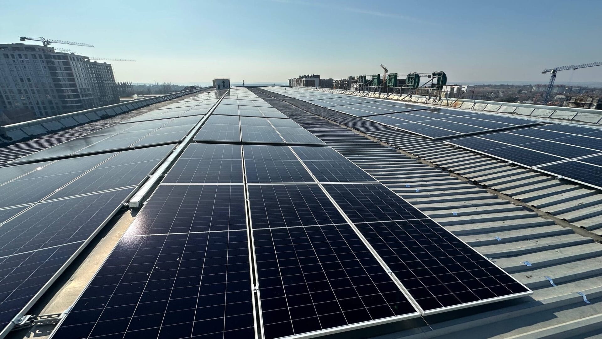 panouri fotovoltaice chisinau, statie solara 212 kw, fabrica de textile codru, panouri solare buiucani, E-Prime Moldova, instalare panouri B2B, energie verde