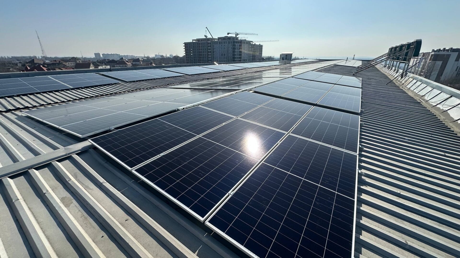 panouri fotovoltaice chisinau, statie solara 212 kw, fabrica de textile codru, panouri solare buiucani, E-Prime Moldova, instalare panouri B2B, energie verde